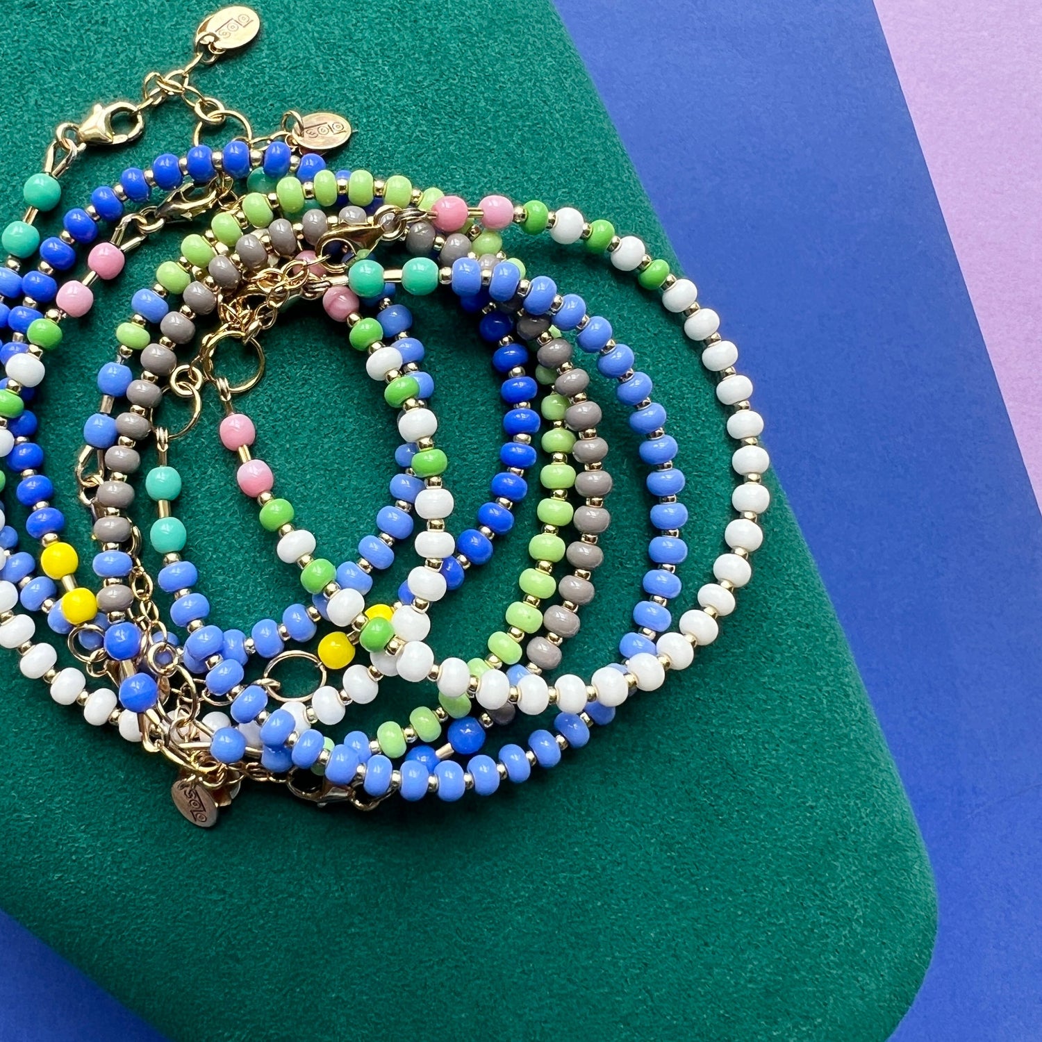 HAPPY BRACELETS
