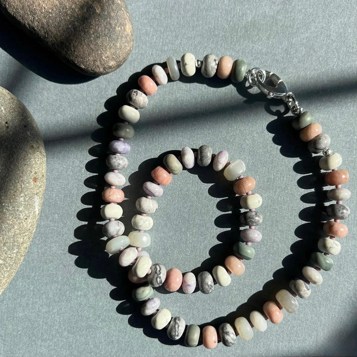 Flow Jasper Pebble Flow: moonstone, rhodonite, jasper, howlite and fluorite - Natu ...