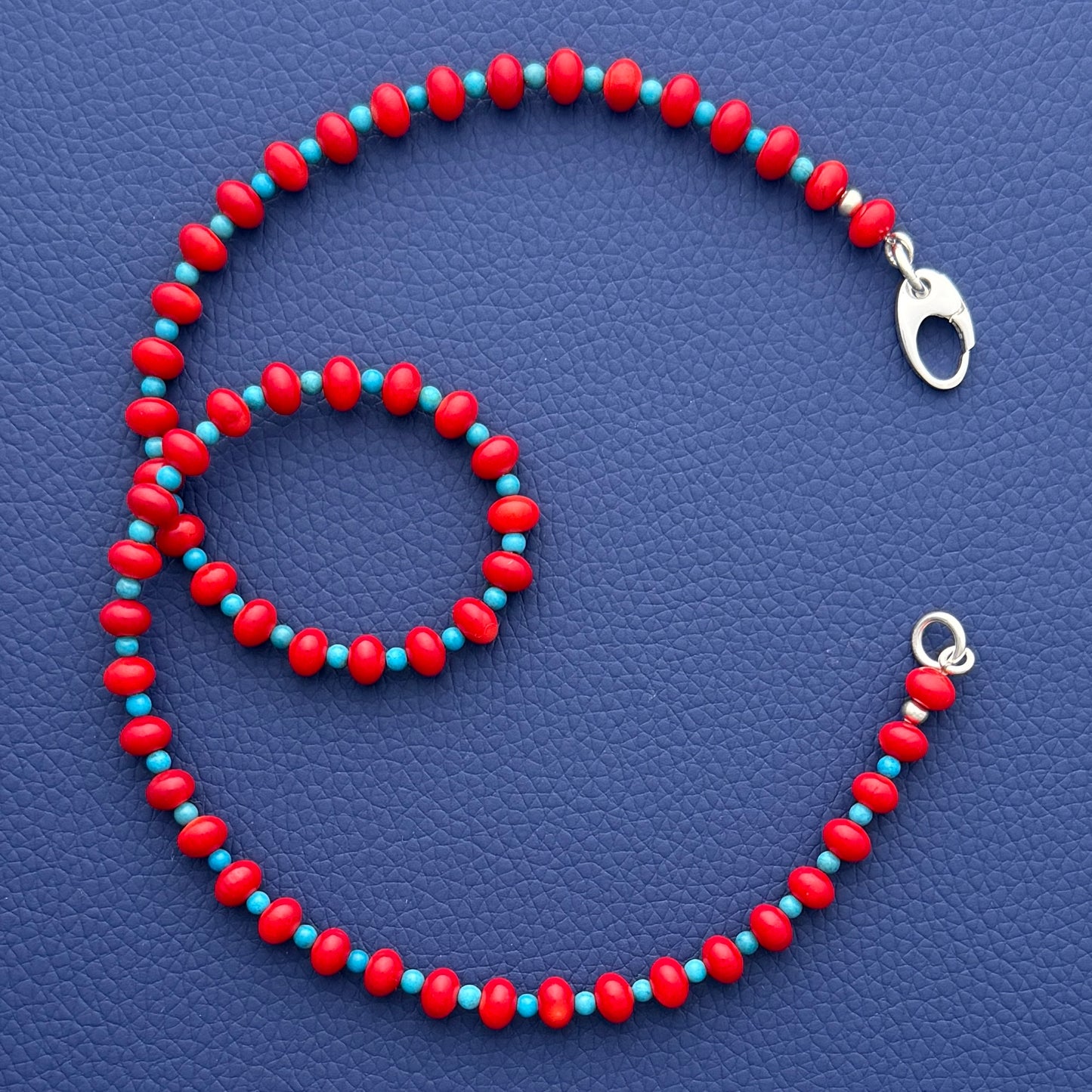 The essential necklace : red coral and blue turquoise - Natural Gemstone Beaded Necklace