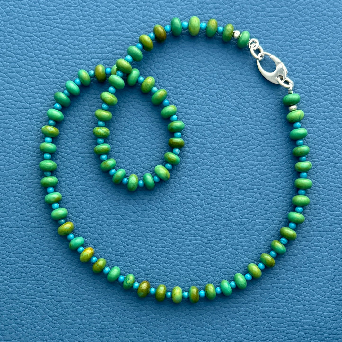 The essential necklace : southwest green and blue turquoise - Natural Gemstone Beaded Necklace