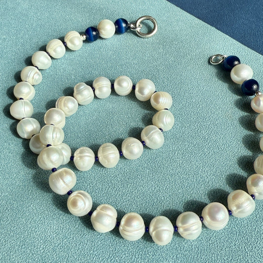 Pearl Indigo : Baroque Freshwater Pearls and tiger's eye