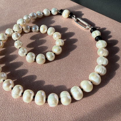 white pearls chunky gemstone necklace